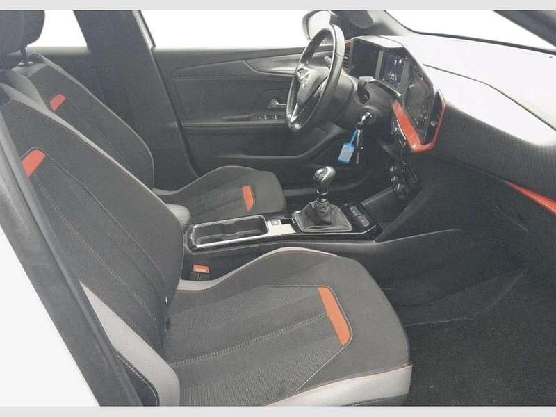 Usado Opel Mokka GS Line 131 CV (96 kW) 2021 Blanco SUV