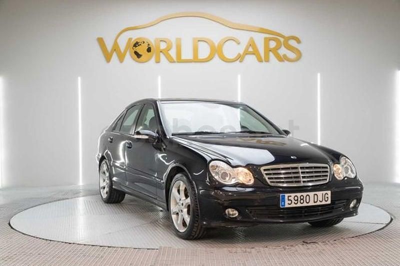 Usado Mercedes C220 Elegance 150 CV (110 kW) 2005 Negro Berlina