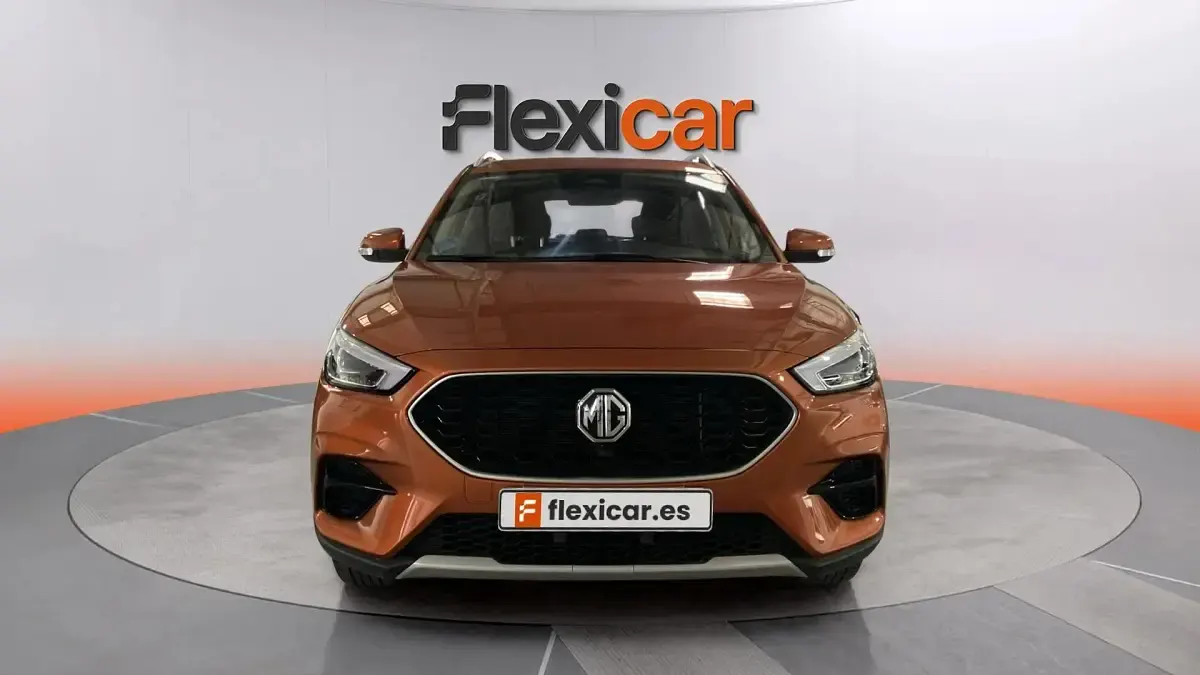 Usado MG ZS Comfort 116 CV (85 kW) 2025 Naranja SUV