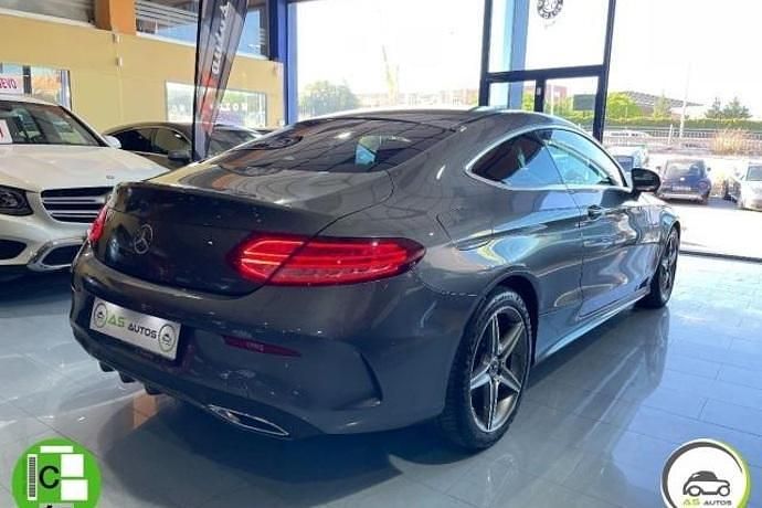 Usado Mercedes 220 170 CV (125 kW) 2018 Coupe