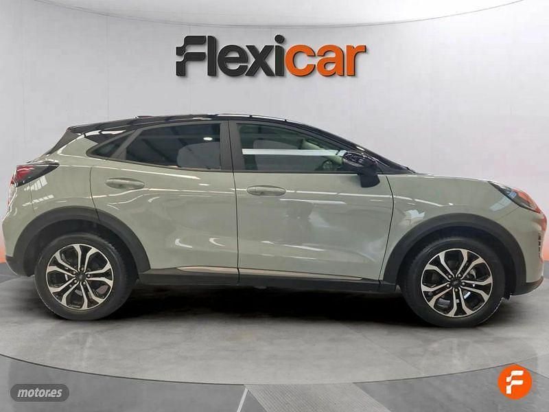 Usado Ford Puma Titanium 125 CV (91 kW) 2024 Verde SUV