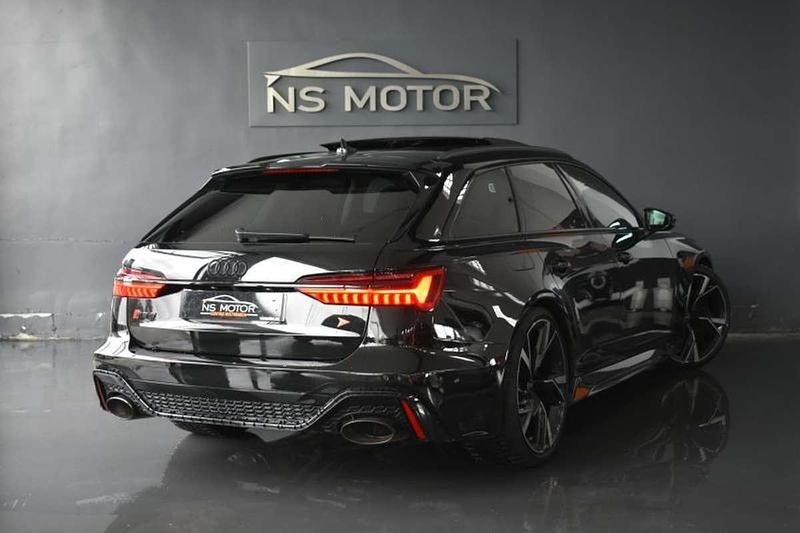 Usado Audi RS6 600 CV (441 kW) 2021 Negro Familiar