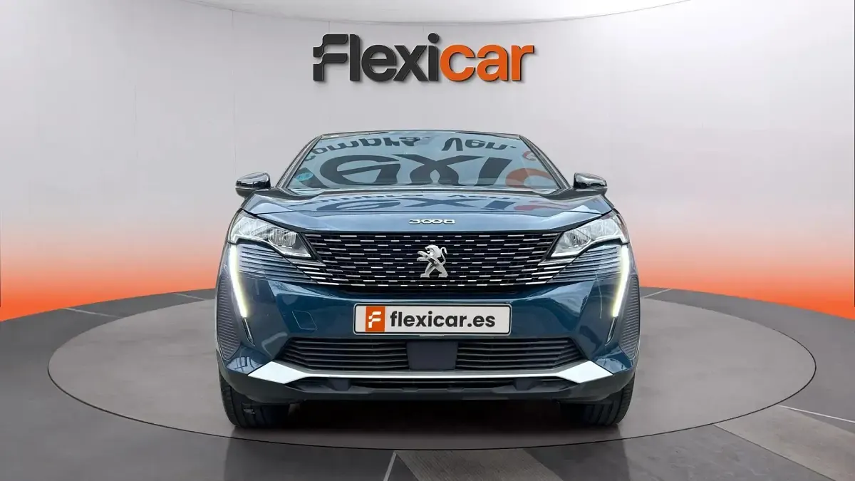 Usado Peugeot 3008 Allure 131 CV (96 kW) 2024 Azul SUV