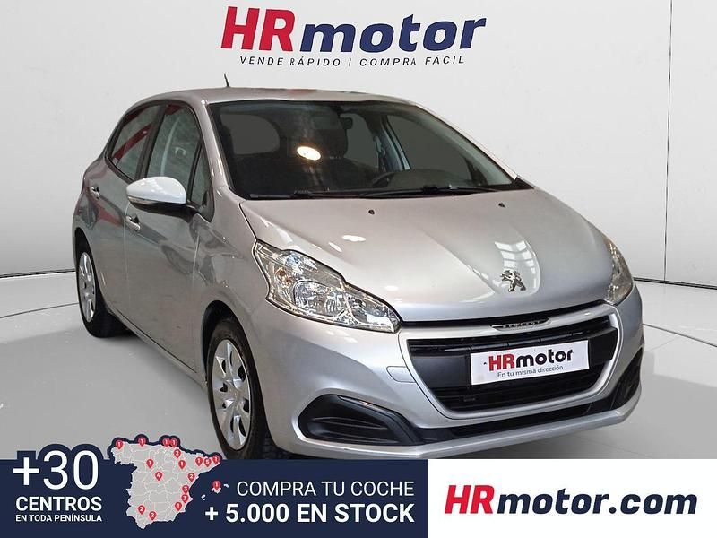Blanco Usado 2017 Peugeot 208 Access Utilitario | 7900 € (Precio justo) - Imagen 1/4