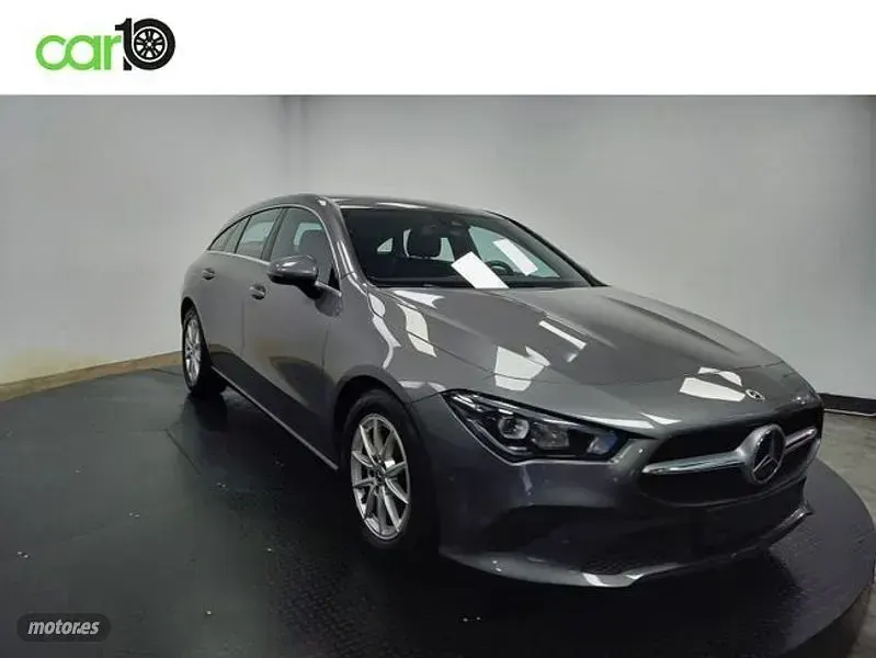 Usado Mercedes CLA200 Business 150 CV (110 kW) 2021 Gris Coupe