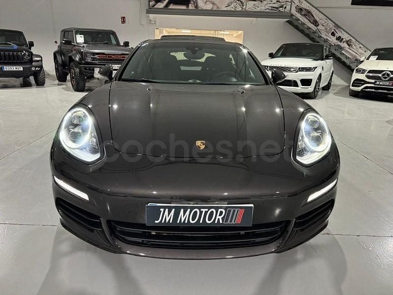 Usado Porsche Panamera Sport Turismo 462 CV (339 kW) 2017 Marrón Utilitario