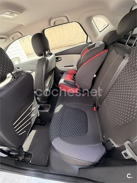 Usado Renault Captur LIMITED 90 CV (66 kW) 2019 Blanco SUV