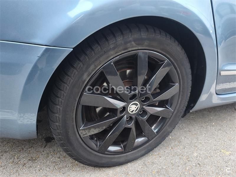 Usado Skoda Superb Elegance 140 CV (102 kW) 2009 Azul Berlina