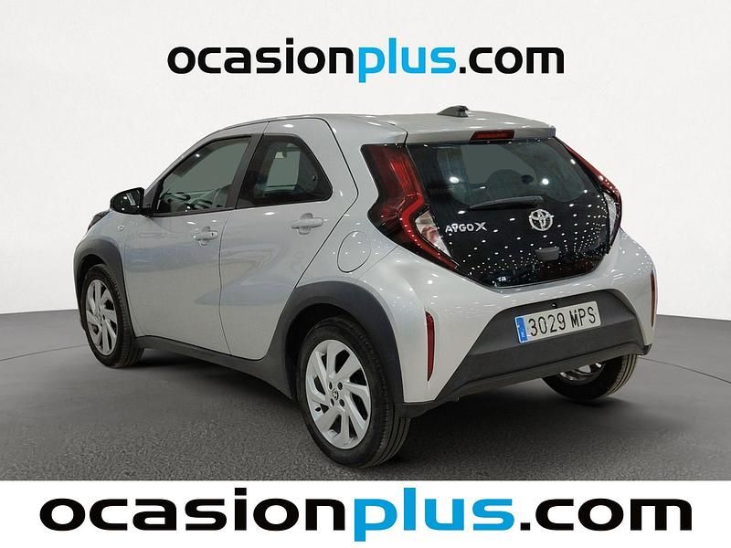 Usado Toyota Aygo X Play 72 CV (52 kW) 2024 Gris SUV