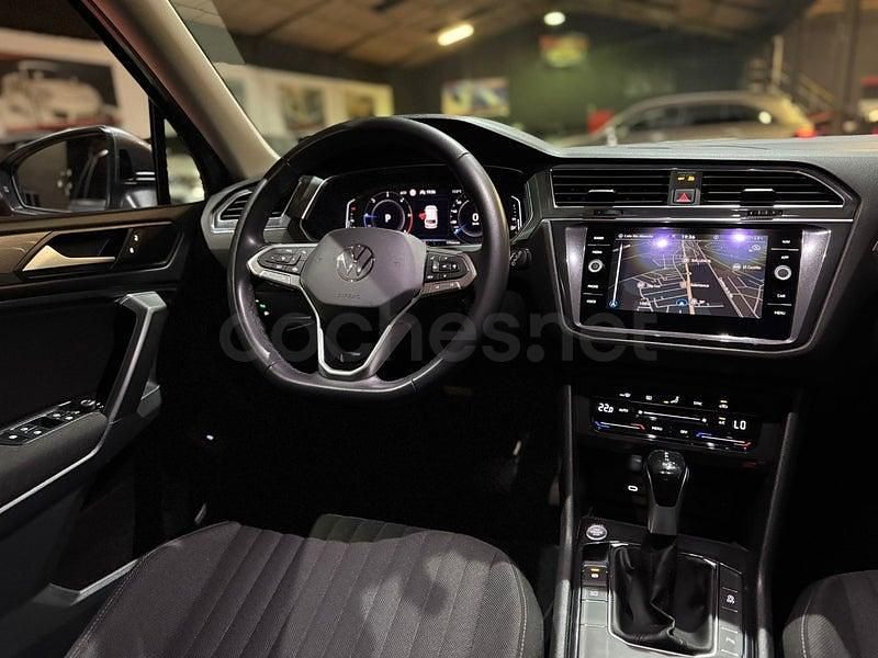 Usado VW Tiguan Allspace Life 150 CV (110 kW) 2023 Gris / plata SUV