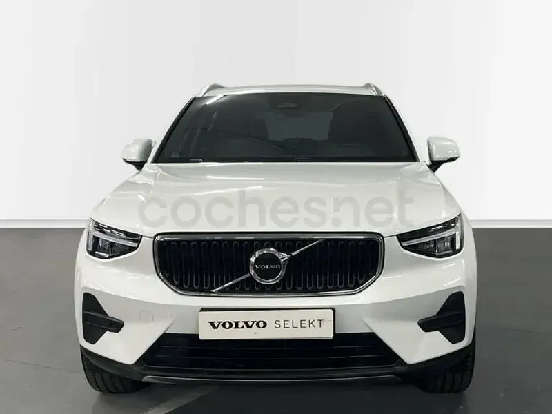 Usado Volvo XC40 Core 163 CV (119 kW) 2025 Blanco SUV