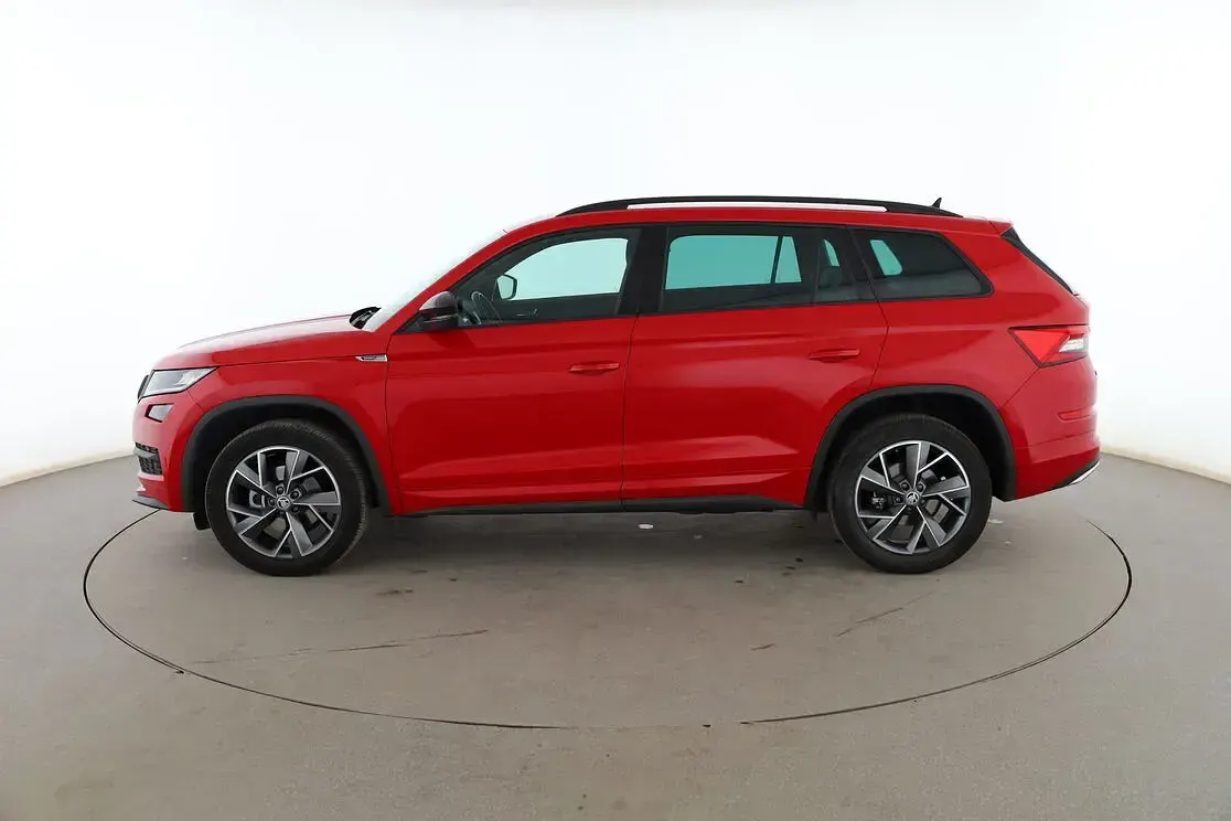 Usado Skoda Kodiaq SportLine 150 CV (110 kW) 2021 Rojo SUV