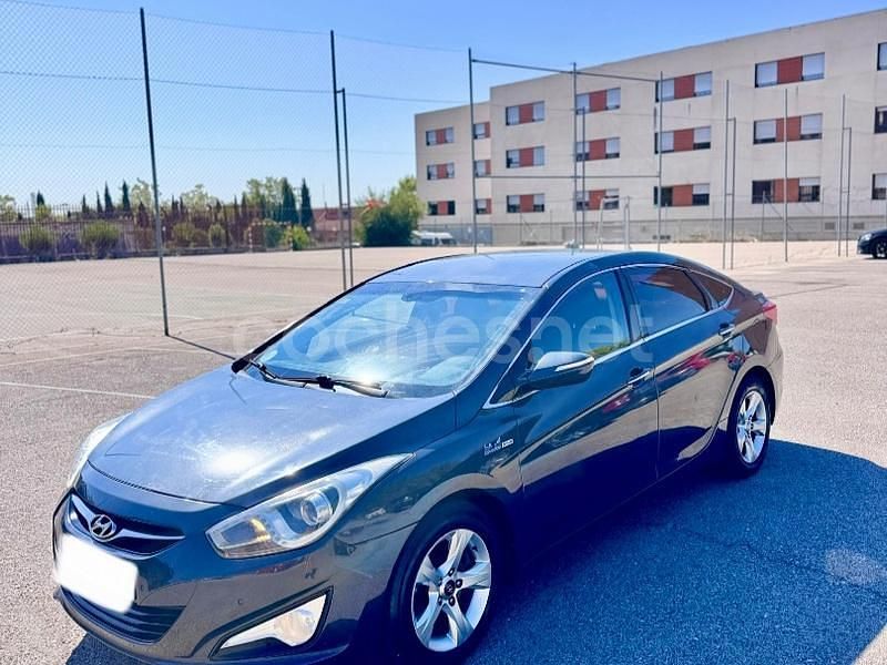 Azul Usado 2014 Hyundai i40 Berlina | 5899 € (Buen precio) - Imagen 1/4