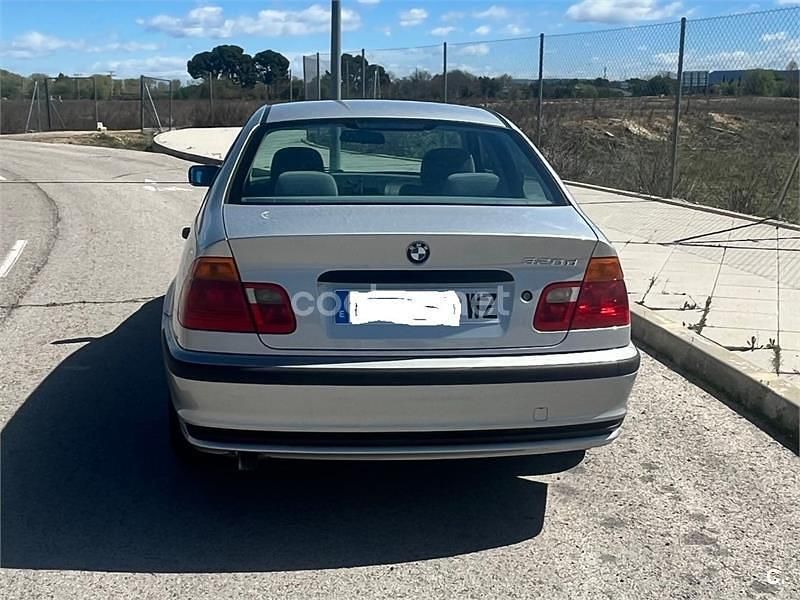 Usado BMW 320 136 CV (100 kW) 1999 Gris / plata Berlina