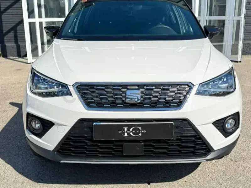 Usado Seat Arona Ecomotive 115 CV (84 kW) 2018 Blanco SUV