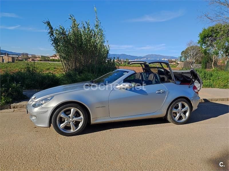 Usado Mercedes SLK200 163 CV (119 kW) 2007 Gris / plata Descapotable
