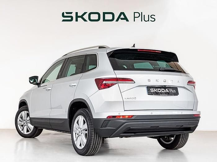 Gris / plata Nuevo 2025 Skoda Karoq Selection SUV | 31.500 € (Caro) - Imagen 1/4
