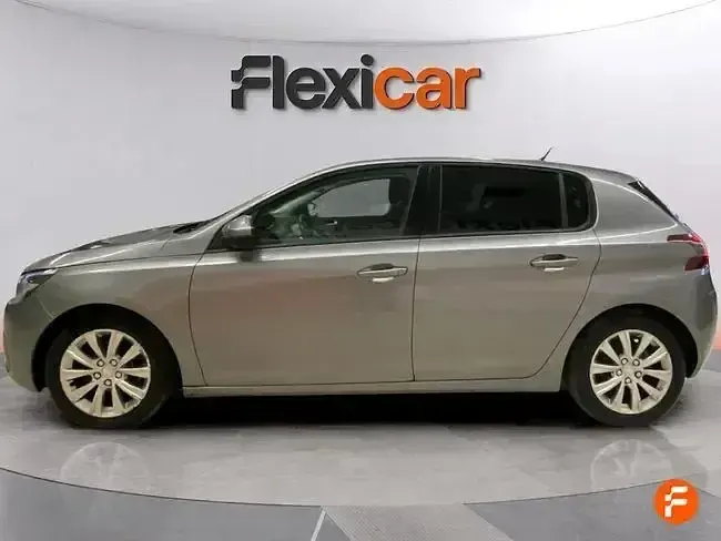 Usado Peugeot 308 Style 130 CV (95 kW) 2020 Gris Berlina