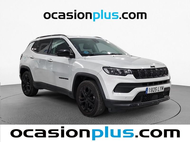 Usado Jeep Compass Night Eagle 130 CV (95 kW) 2022 Blanco SUV
