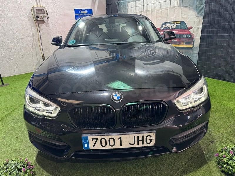 Usado BMW 118 Comfort Edition 150 CV (110 kW) 2015 Negro Utilitario