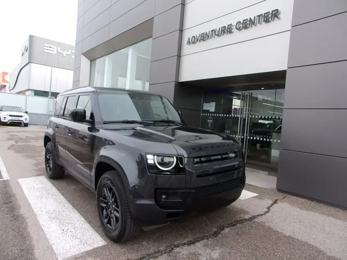 Nuevo Land Rover Defender S 250 CV (183 kW) 2026 Gris SUV