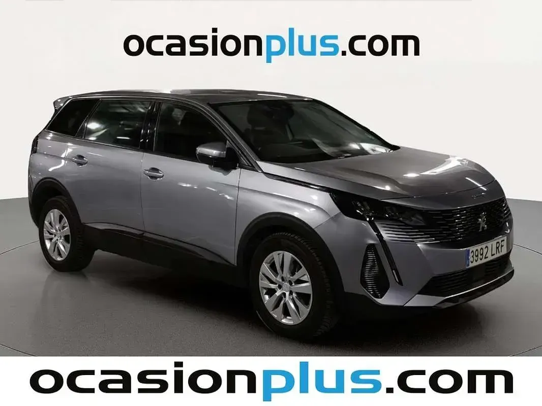 Usado Peugeot 5008 Active 131 CV (96 kW) 2021 Gris SUV