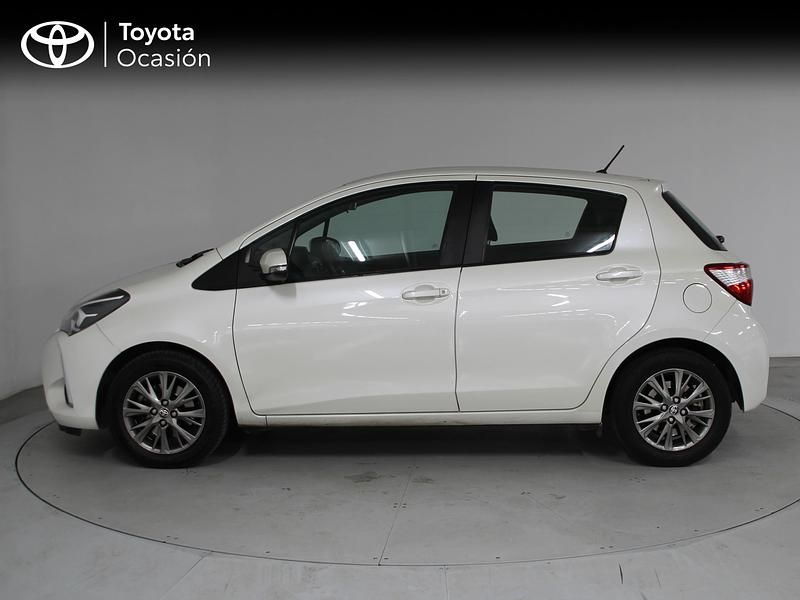 Usado Toyota Yaris Active 111 CV (81 kW) 2019 Blanco Berlina