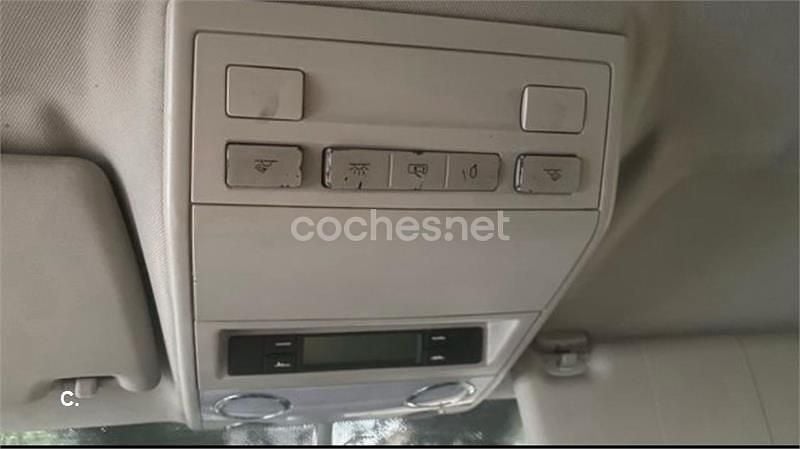 Usado VW Multivan Highline 174 CV (127 kW) 2003 Verde Van