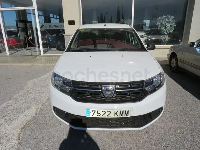Usado Dacia Logan Essentiel 73 CV (53 kW) 2018 Blanco Berlina