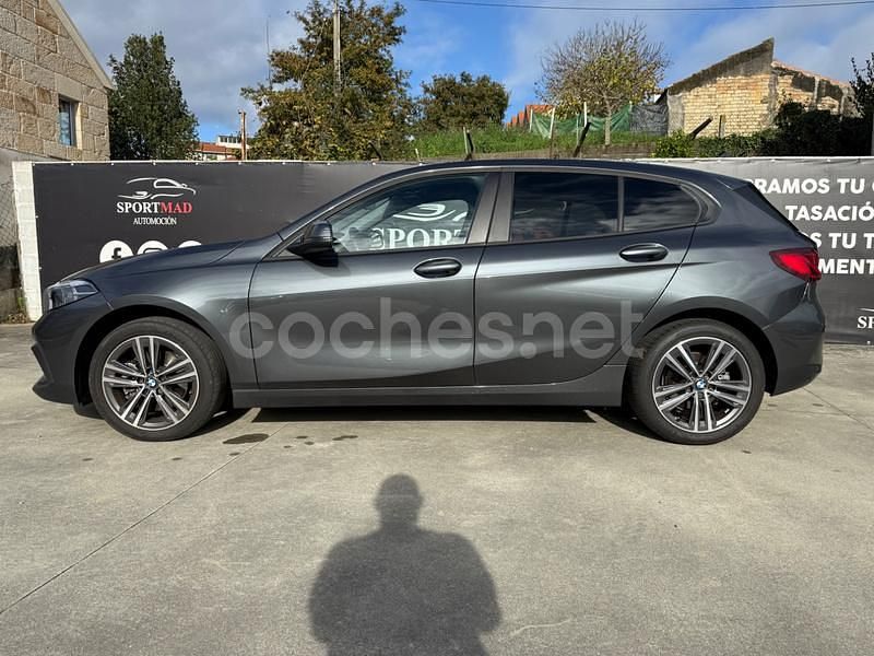 Usado BMW 118 136 CV (100 kW) 2021 Gris / plata Utilitario