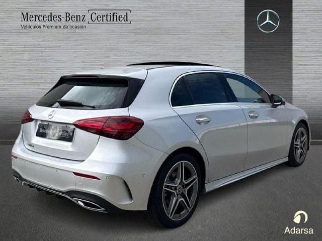 Usado Mercedes A200 AMG line 150 CV (110 kW) 2024 Plata iridio Berlina