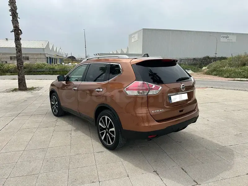 Usado Nissan X-Trail Tekna 130 CV (95 kW) 2015 Marrón SUV