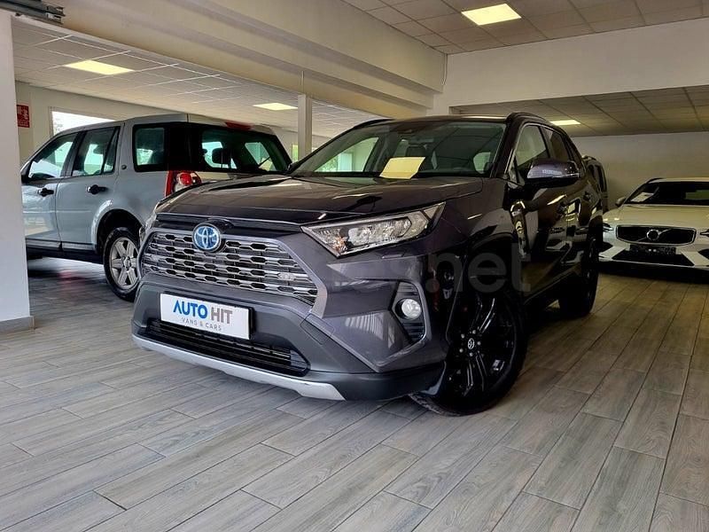 Usado Toyota RAV4 Hybrid Luxury 218 CV (160 kW) 2021 Gris / plata SUV