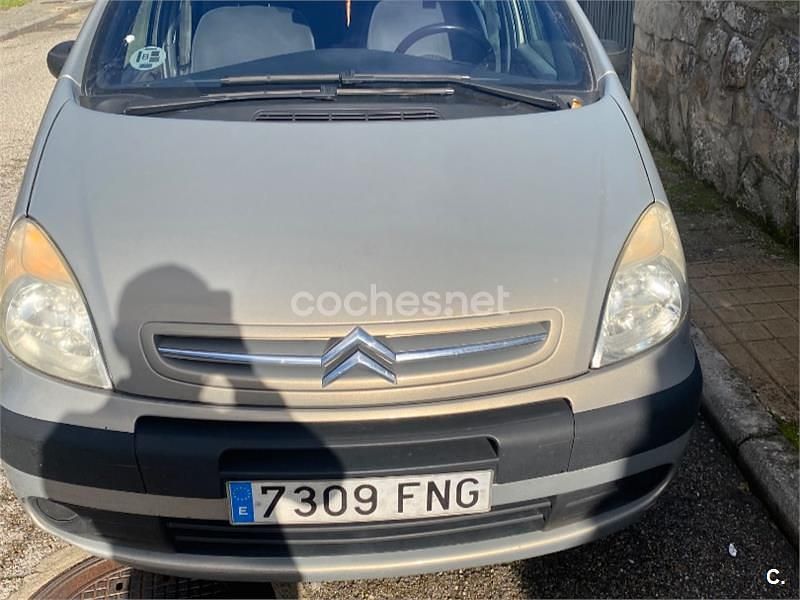 Usado Citroën Xsara Picasso 92 CV (67 kW) 2007 Beige Monovolumen