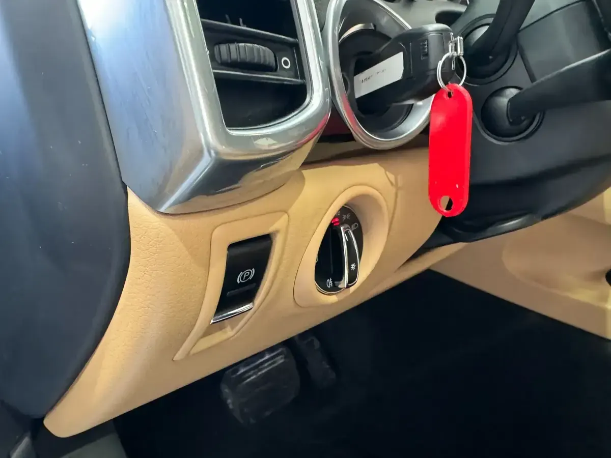 Usado Porsche Cayenne Diesel 262 CV (192 kW) 2015 Gris SUV