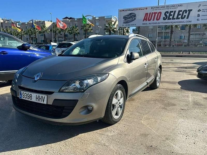 Beige Usado 2012 Renault Mégane III Dynamique Utilitario | 7900 € (Precio justo) - Imagen 1/4