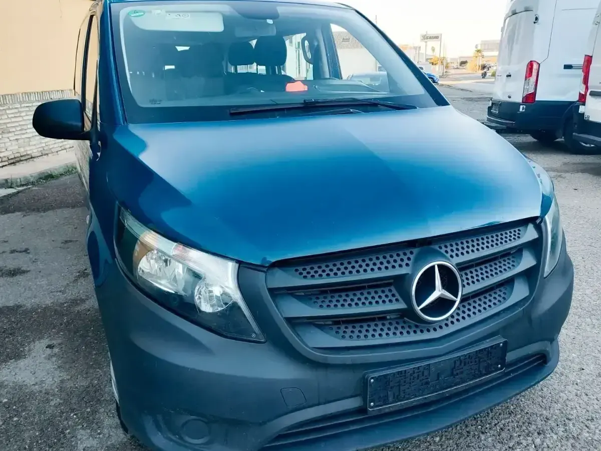 Usado Mercedes Vito 136 CV (100 kW) 2018 Azul Van