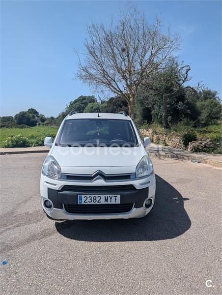 Usado Citroën Berlingo XTR 92 CV (67 kW) 2012 Blanco Monovolumen