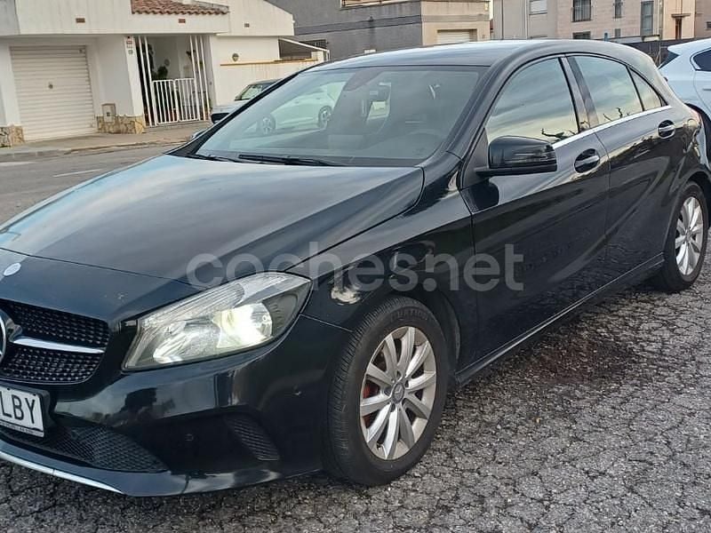Negro Usado 2015 Mercedes A200 Urban Berlina | 12.500 € (Buen precio) - Imagen 1/4