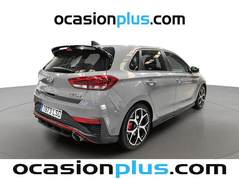 Usado Hyundai i30 250 CV (183 kW) 2021 Gris Utilitario
