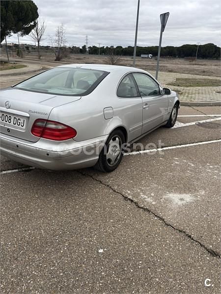 Usado Mercedes CLK230 Elegance 193 CV (141 kW) 1998 Gris / plata Coupe