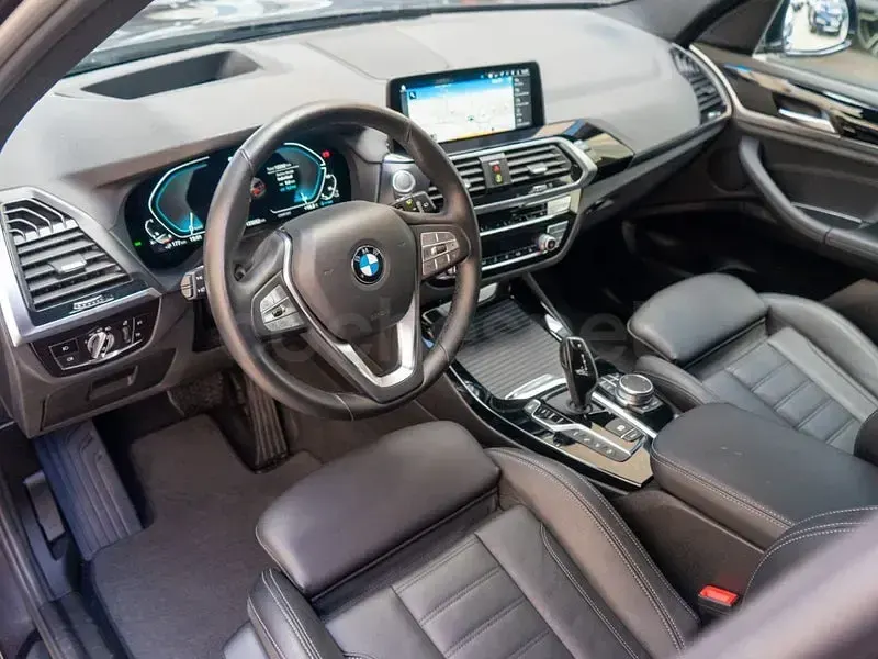 Usado BMW X3 Comfort Edition 292 CV (214 kW) 2021 Gris / plata SUV