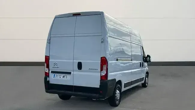 Usado Citroën Jumper 140 CV (102 kW) 2023 Blanco Monovolumen