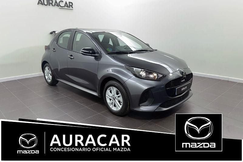 Gris / plata Nuevo 2025 Mazda 2 Center-Line Berlina | 21.950 € (Precio justo) - Imagen 1/4