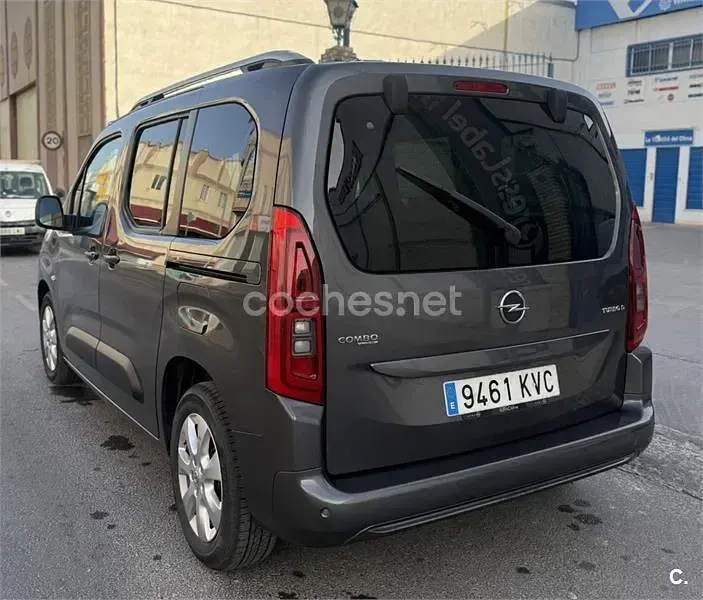 Usado Opel Combo Life Selective 131 CV (96 kW) 2019 Marrón Monovolumen
