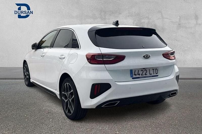 Usado Kia Ceed GT-Line 158 CV (116 kW) 2021 Blanco Utilitario