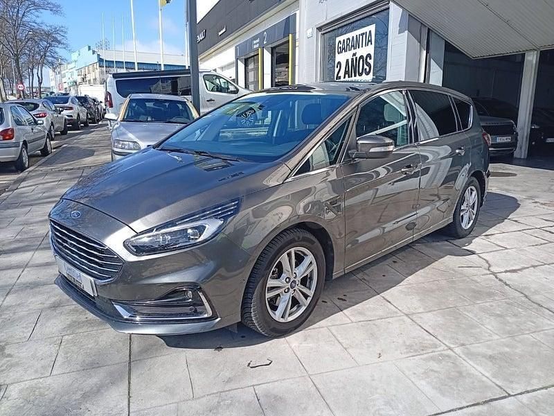 Usado Ford S-MAX Titanium 150 CV (110 kW) 2020 Gris Monovolumen