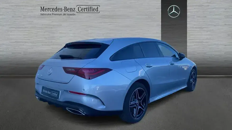 Usado Mercedes CLA250e 218 CV (160 kW) 2024 Gris Coupe