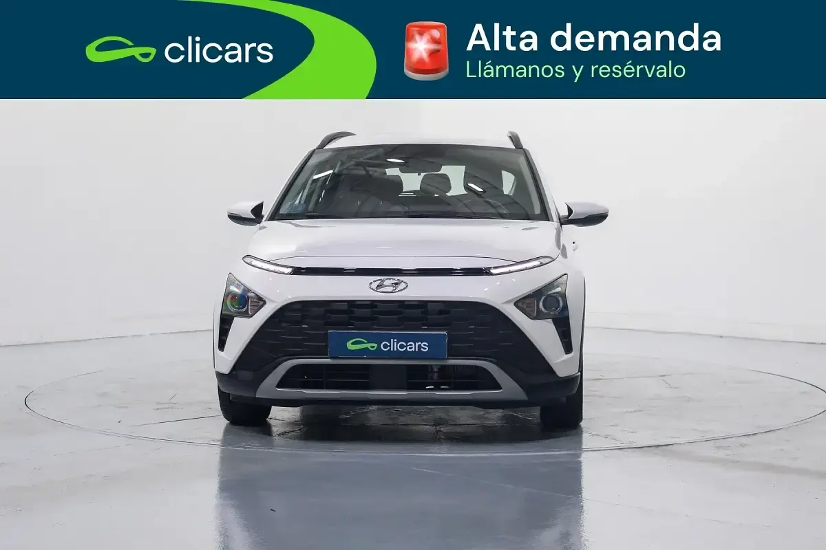 Usado Hyundai Bayon 100 CV (73 kW) 2023 Blanco SUV