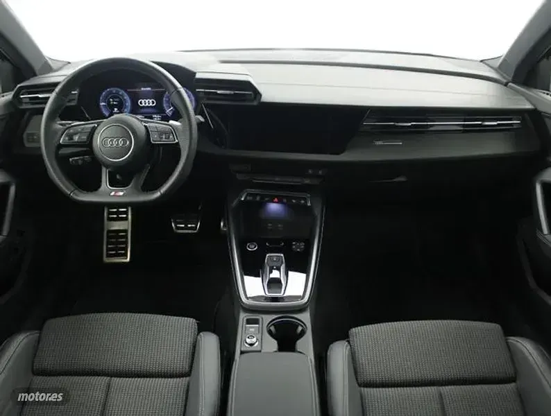 Usado Audi A3 S-Line 204 CV (150 kW) 2025 Negro Berlina